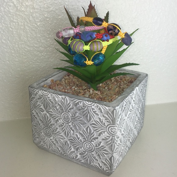 Handmade Chinese Knotting Bracelet W/ Glass Beads - Picture 7 of 8